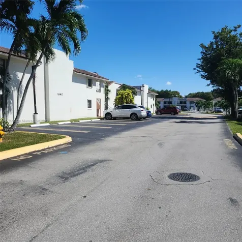 10865 NW 7th Street Miami FL 33172