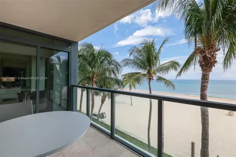 2205 S Surf Road Hollywood FL 33019