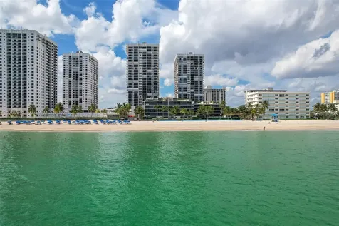 2205 S Surf Road Hollywood FL 33019