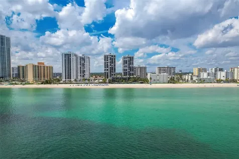 2205 S Surf Road Hollywood FL 33019