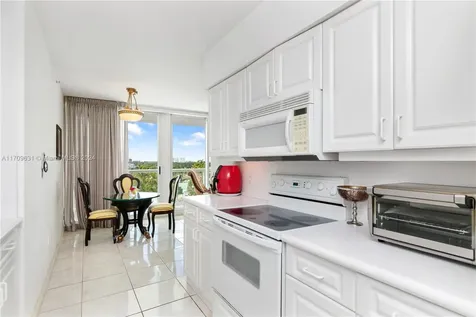 16400 Collins Avenue Sunny Isles Beach FL 33160
