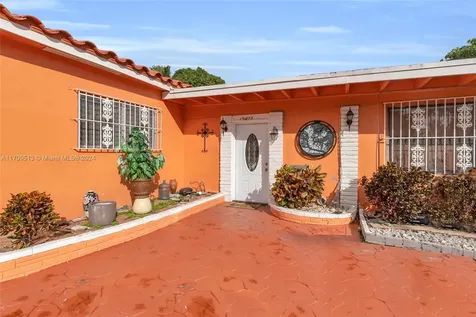 15411 NE 10th Avenue North Miami Beach FL 33162