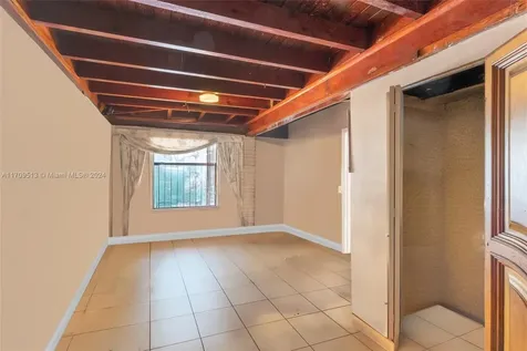15411 NE 10th Avenue North Miami Beach FL 33162