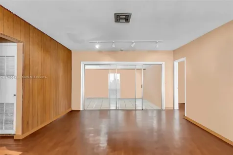 15411 NE 10th Avenue North Miami Beach FL 33162