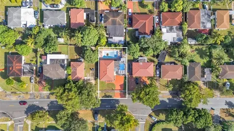 15411 NE 10th Avenue North Miami Beach FL 33162