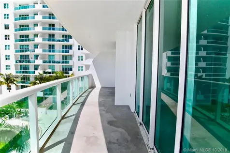 7900 Harbor Island Drive North Bay Village FL 33141