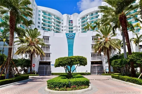 7900 Harbor Island Drive North Bay Village FL 33141