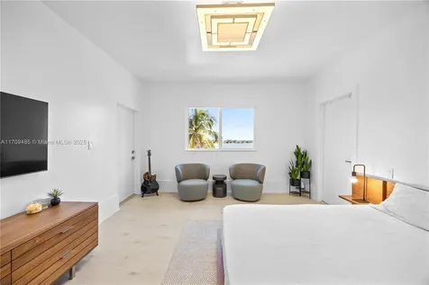 13621 SW 136th Place Miami FL 33186