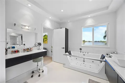 13621 SW 136th Place Miami FL 33186