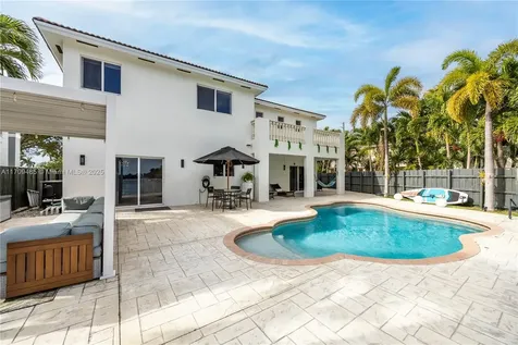 13621 SW 136th Place Miami FL 33186