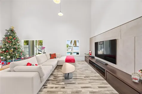 13621 SW 136th Place Miami FL 33186