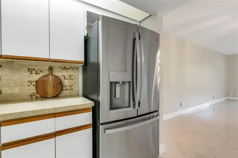 900 SW 125th Way Pembroke Pines FL 33027