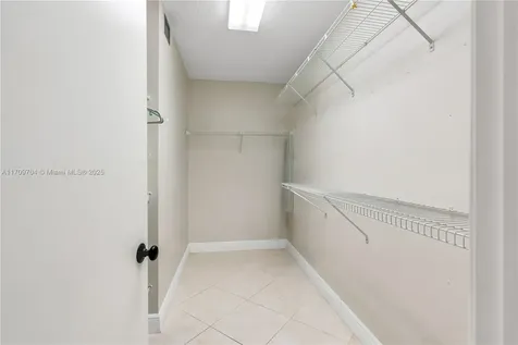 900 SW 125th Way Pembroke Pines FL 33027