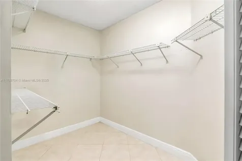 900 SW 125th Way Pembroke Pines FL 33027