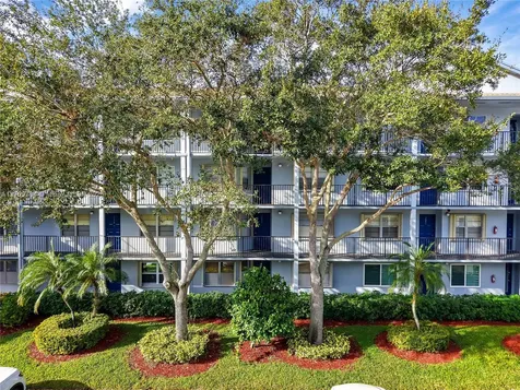 900 SW 125th Way Pembroke Pines FL 33027