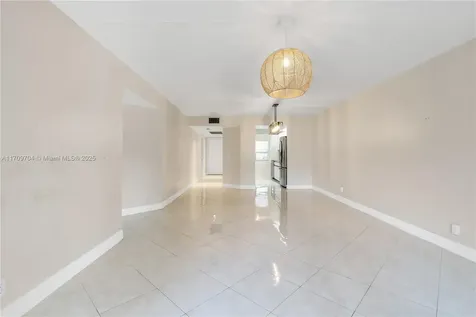 900 SW 125th Way Pembroke Pines FL 33027