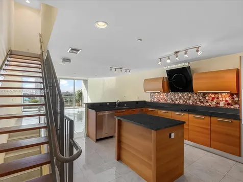 2950 NE 188th Street Aventura FL 33180