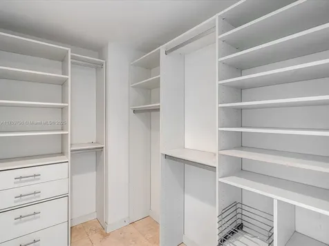 2950 NE 188th Street Aventura FL 33180