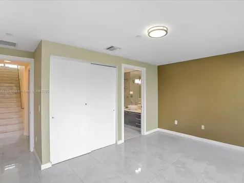 2950 NE 188th Street Aventura FL 33180