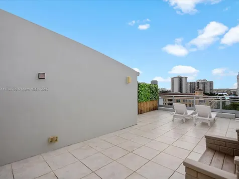 2950 NE 188th Street Aventura FL 33180