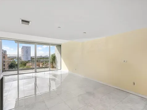 2950 NE 188th Street Aventura FL 33180