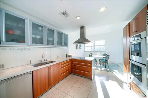 6103 Aqua Avenue Miami Beach FL 33141