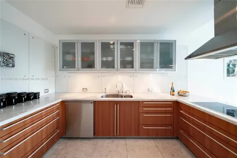 6103 Aqua Avenue Miami Beach FL 33141