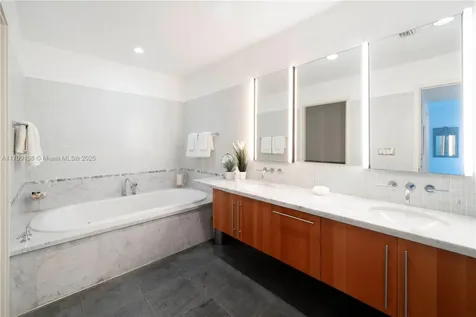 6103 Aqua Avenue Miami Beach FL 33141