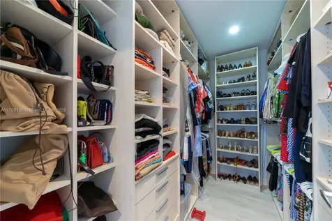 6103 Aqua Avenue Miami Beach FL 33141