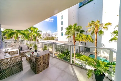 6103 Aqua Avenue Miami Beach FL 33141