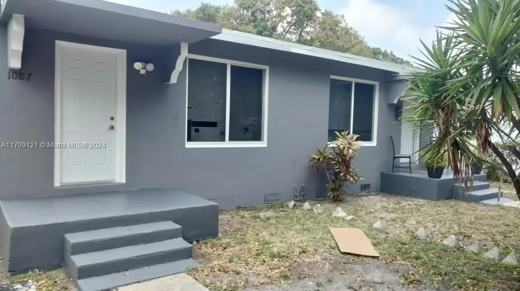 1085-1087 NW 52nd Street Miami FL 33127