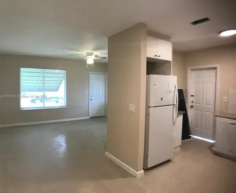 1085-1087 NW 52nd Street Miami FL 33127