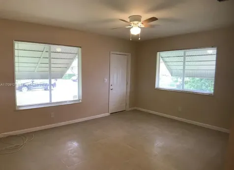 1085-1087 NW 52nd Street Miami FL 33127