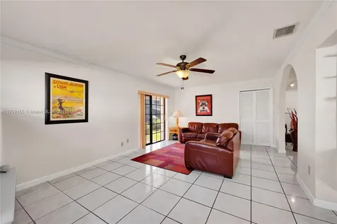 20231 SW 92nd Avenue Cutler Bay FL 33189