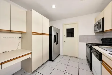 20231 SW 92nd Avenue Cutler Bay FL 33189