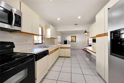 20231 SW 92nd Avenue Cutler Bay FL 33189