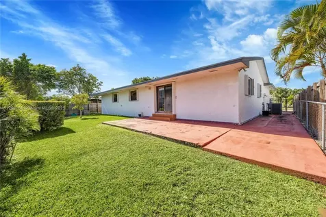 20231 SW 92nd Avenue Cutler Bay FL 33189