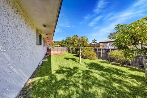 20231 SW 92nd Avenue Cutler Bay FL 33189