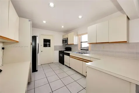 20231 SW 92nd Avenue Cutler Bay FL 33189