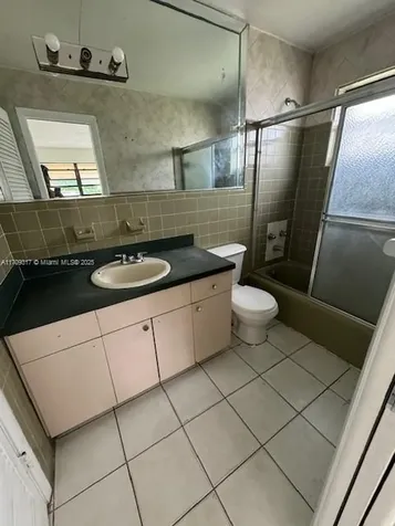 1371 NE 144th Street Miami FL 33161