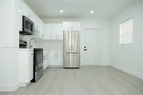 5412 SW 20th Street West Park FL 33023