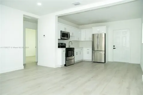 5412 SW 20th Street West Park FL 33023