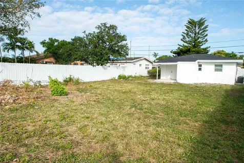 5412 SW 20th Street West Park FL 33023