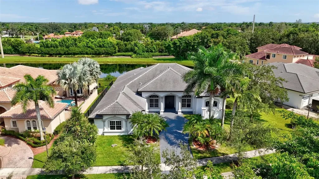 19086 Park Ridge Street Weston FL 33332