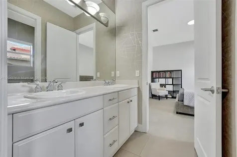 19086 Park Ridge Street Weston FL 33332