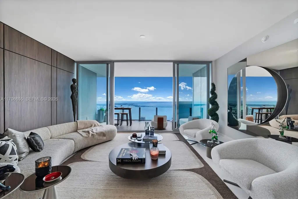 300 Biscayne Boulevard Way Miami FL 33131