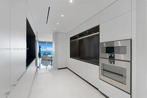 300 Biscayne Boulevard Way Miami FL 33131