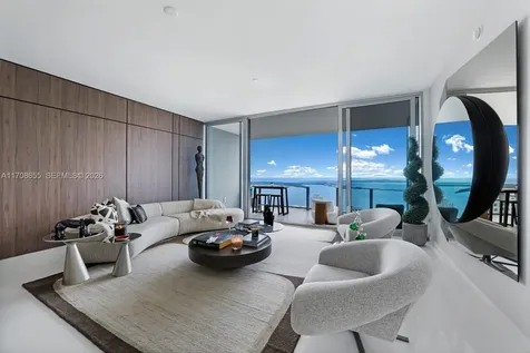 300 Biscayne Boulevard Way Miami FL 33131