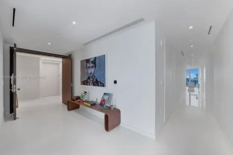 300 Biscayne Boulevard Way Miami FL 33131