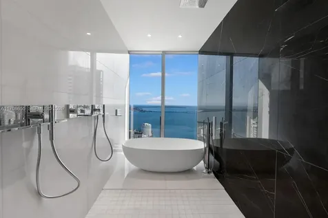 300 Biscayne Boulevard Way Miami FL 33131